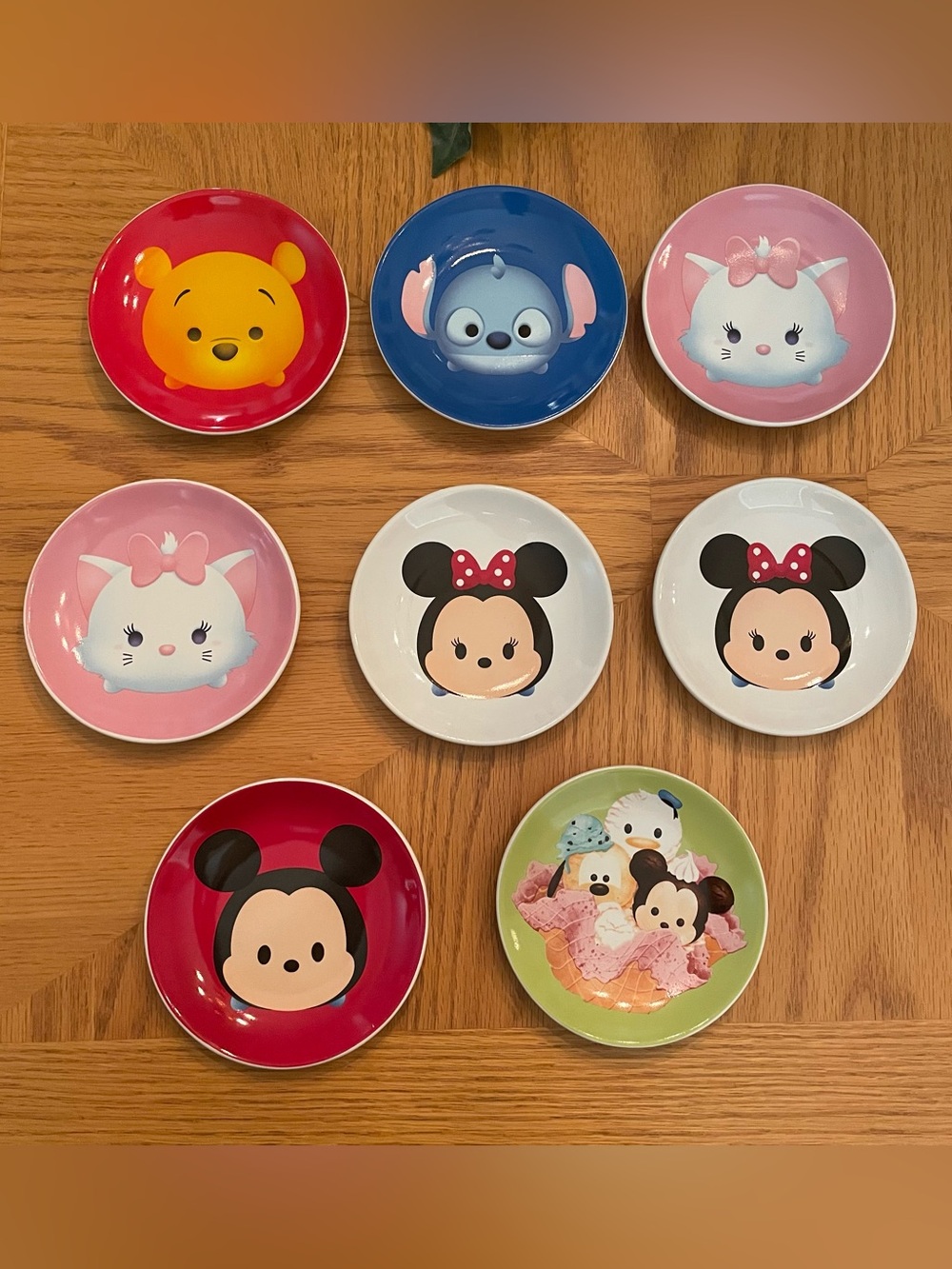 Disney Store Tsum Tsum Mini Dessert/Trinket Plates Bundle of 8